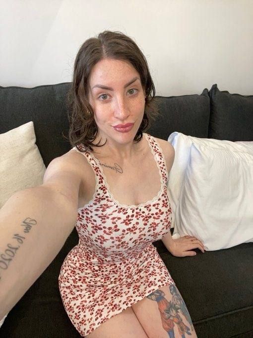 I’m 28 & spicy, DM for Meets, exclusive content,Sexting, Incall & outcall, car fun and travel just give me a text :-+14144124 - Image 3